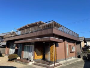 稲沢市平和町Ｔ様邸：外装リフォーム工事：ガルバリウム鋼板