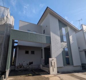 一宮市木曽川町Ｒ様邸：外壁塗装工事：超低汚染プラチナリファイン2000MF-IR